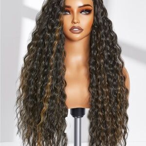 Elegant Black and Brown Ombre Wavy Hair Extension